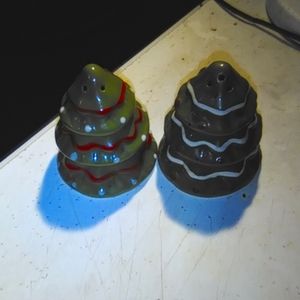 Salt & Pepper shakers Christmas Trees